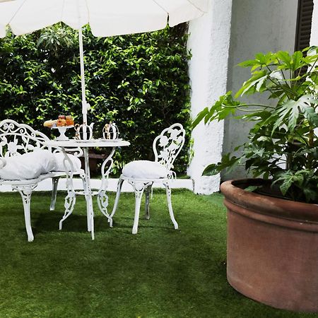 Les Canoubiers Luxe Et Serenite Au Coeur De Saint-Tropez Suites Spacieuses Avec Jardin Enchanteur Экстерьер фото