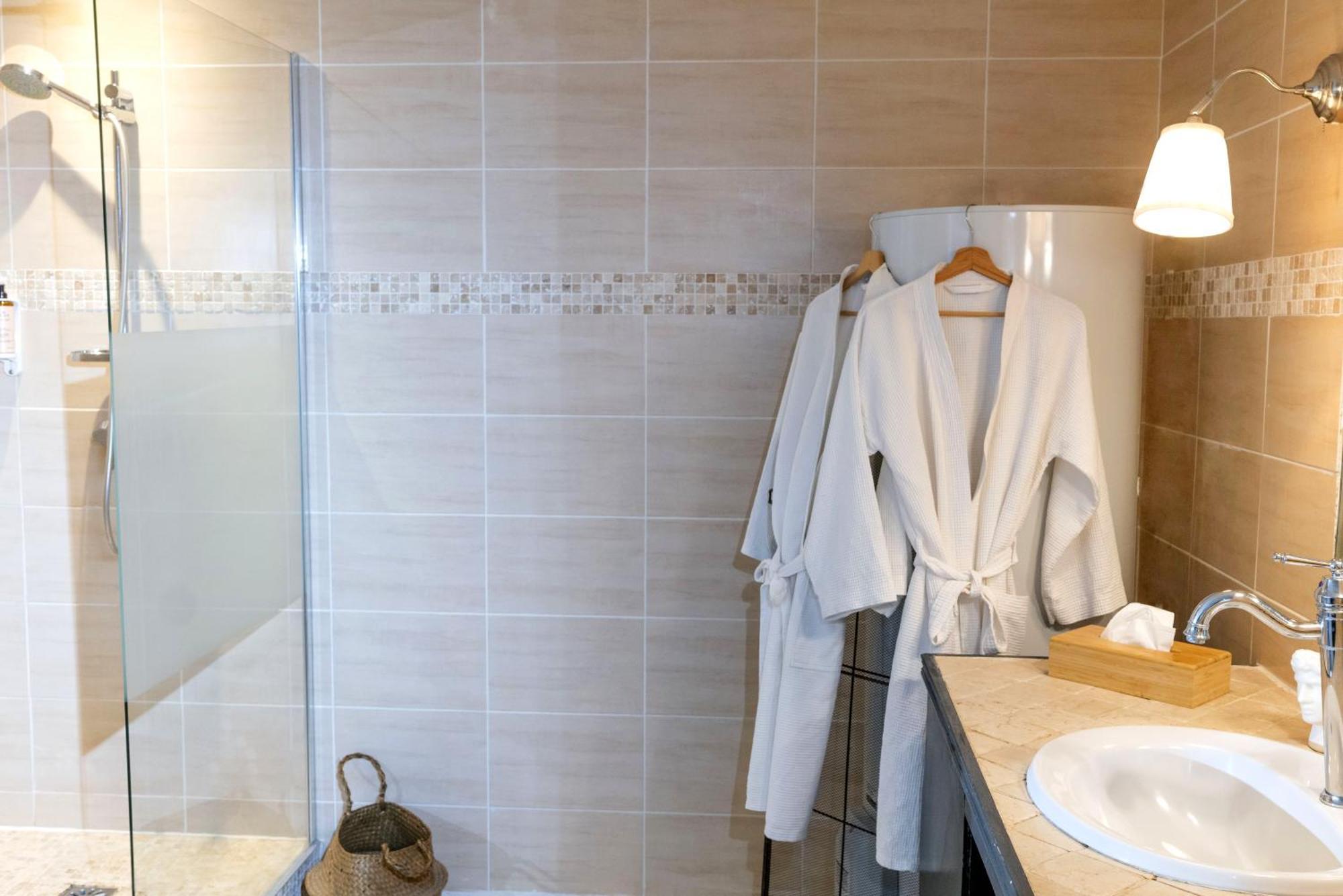 Les Canoubiers Luxe Et Serenite Au Coeur De Saint-Tropez Suites Spacieuses Avec Jardin Enchanteur Номер фото